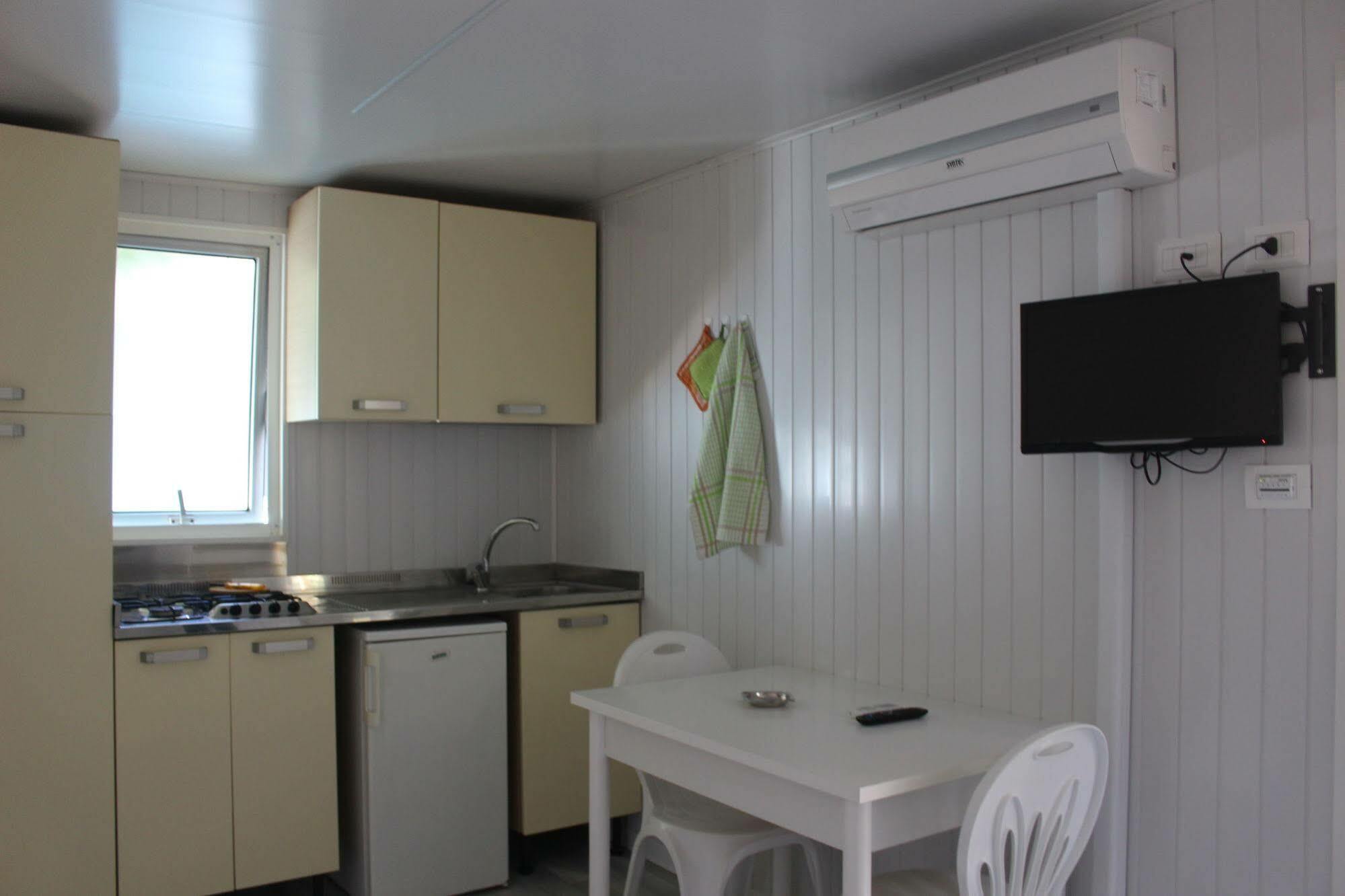 Girasole Eco Family Village 费尔莫 外观 照片